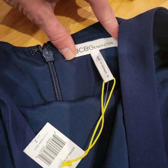 BCBGeneration Navy Halter Sleeveless A-line Dress Size 2 New - Picture 5 of 9